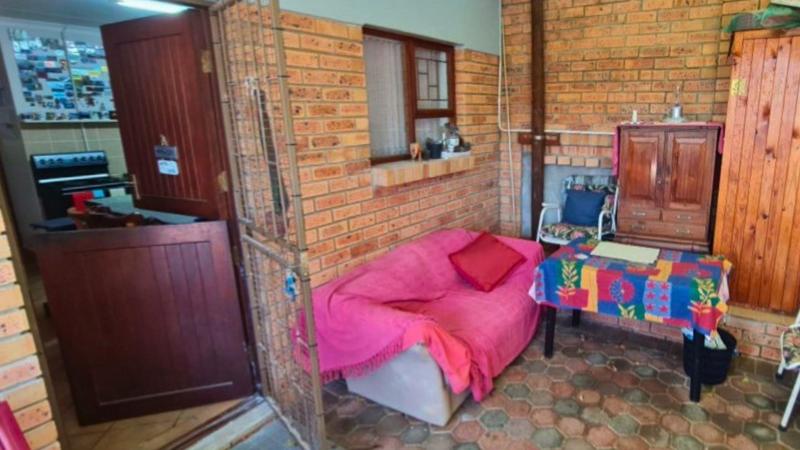 3 Bedroom Property for Sale in Heiderand Western Cape